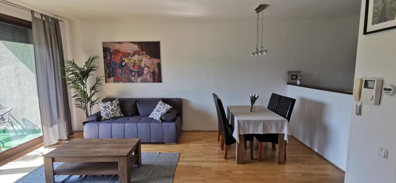 Kazinczy 52 B Apartment Budapest Exteriör bild