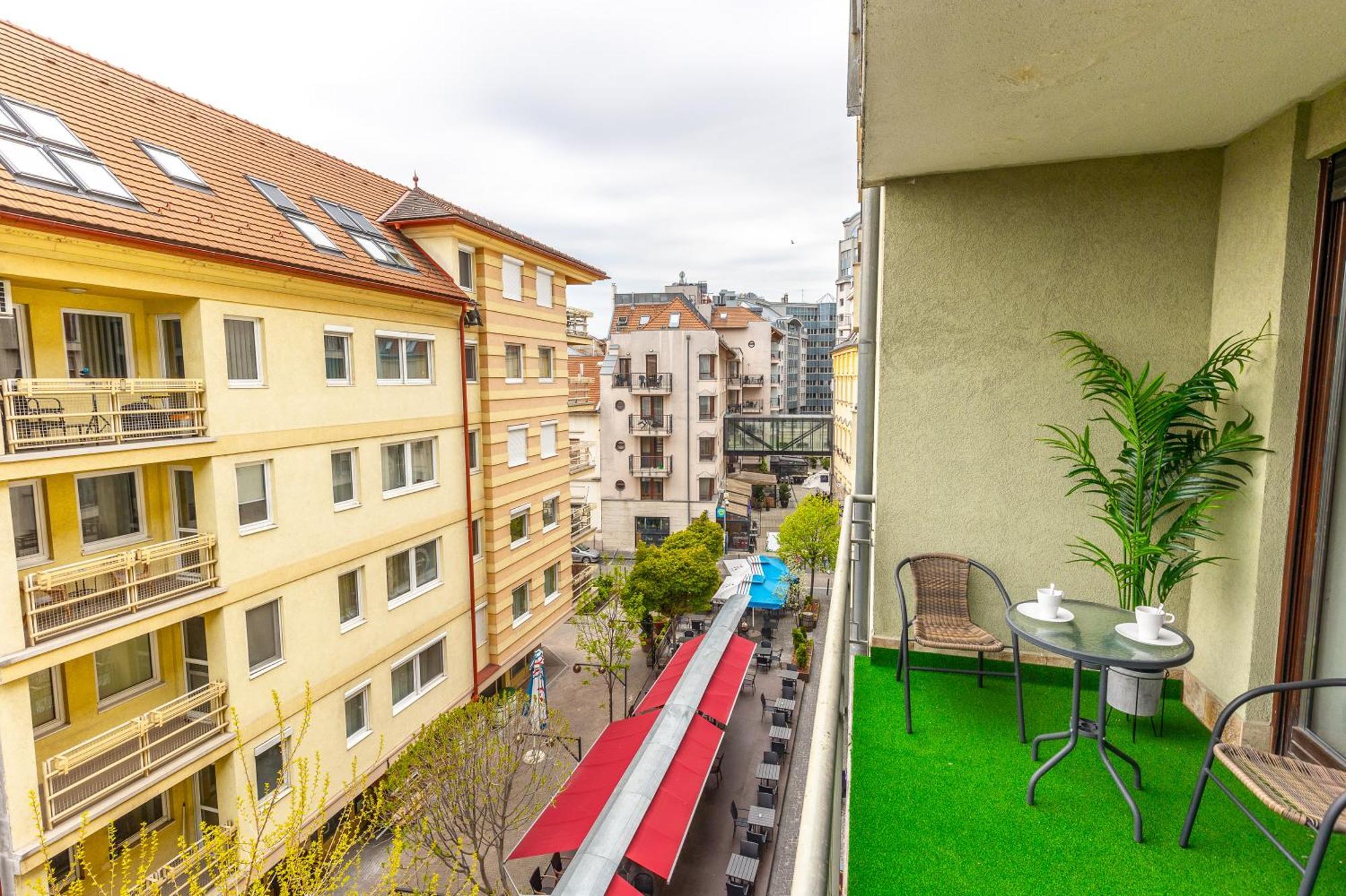 Kazinczy 52 B Apartment Budapest Exteriör bild
